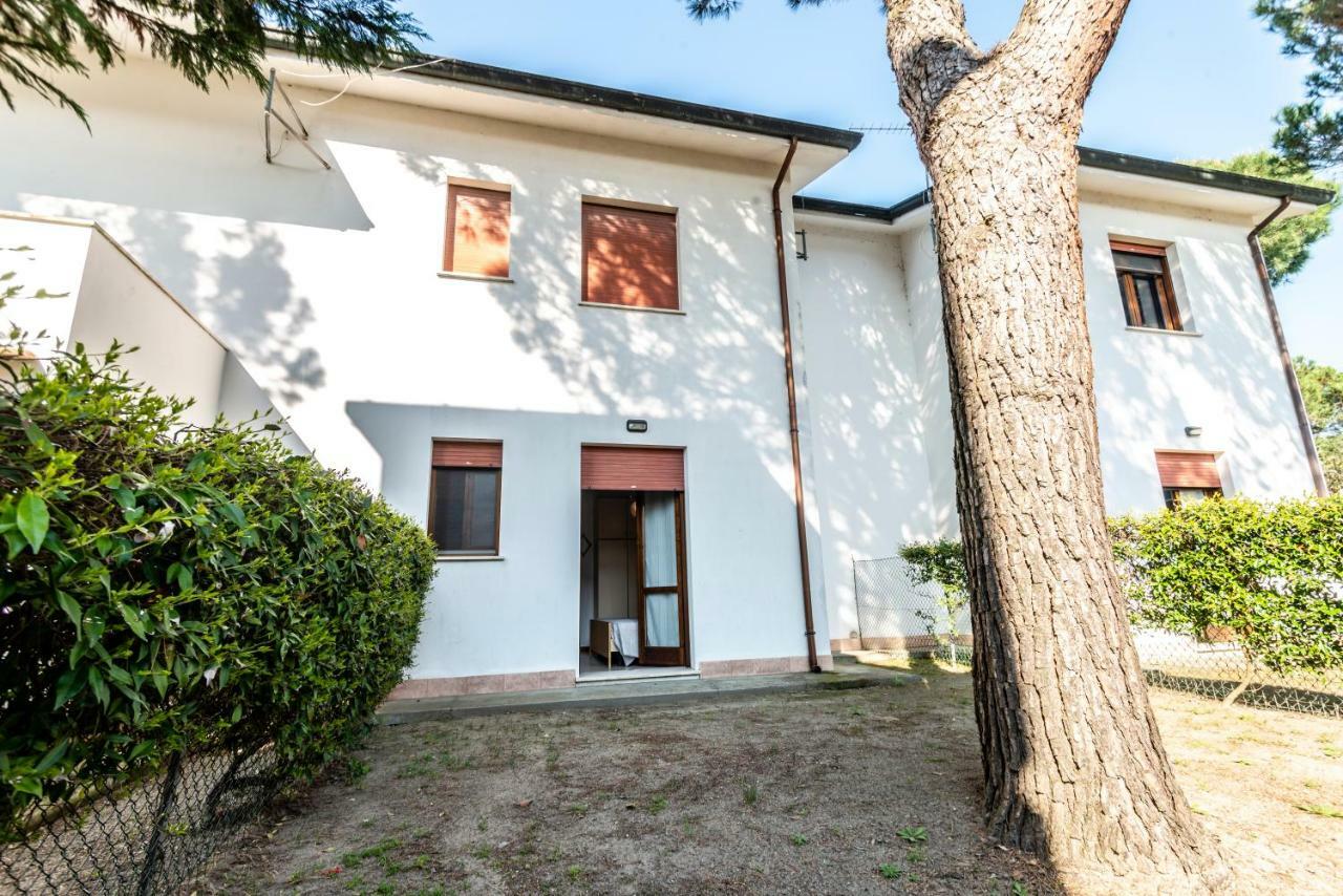 Agenzia Vear - Lido Di Volano Exterior photo